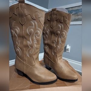 Women's boots